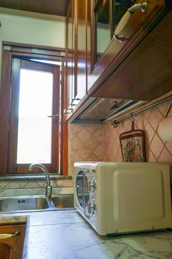 Mela'S House Apartments Cefalu Exterior photo