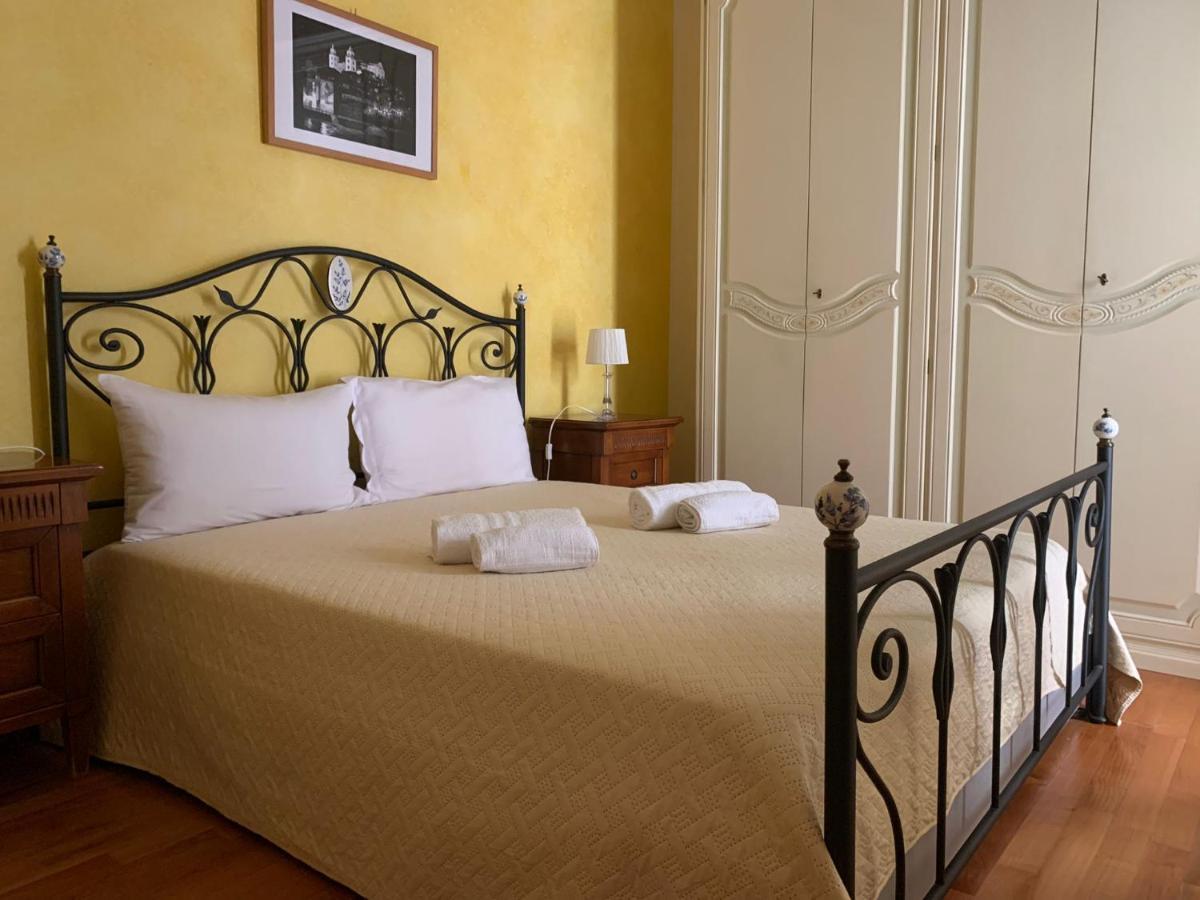 Mela'S House Apartments Cefalu Exterior photo