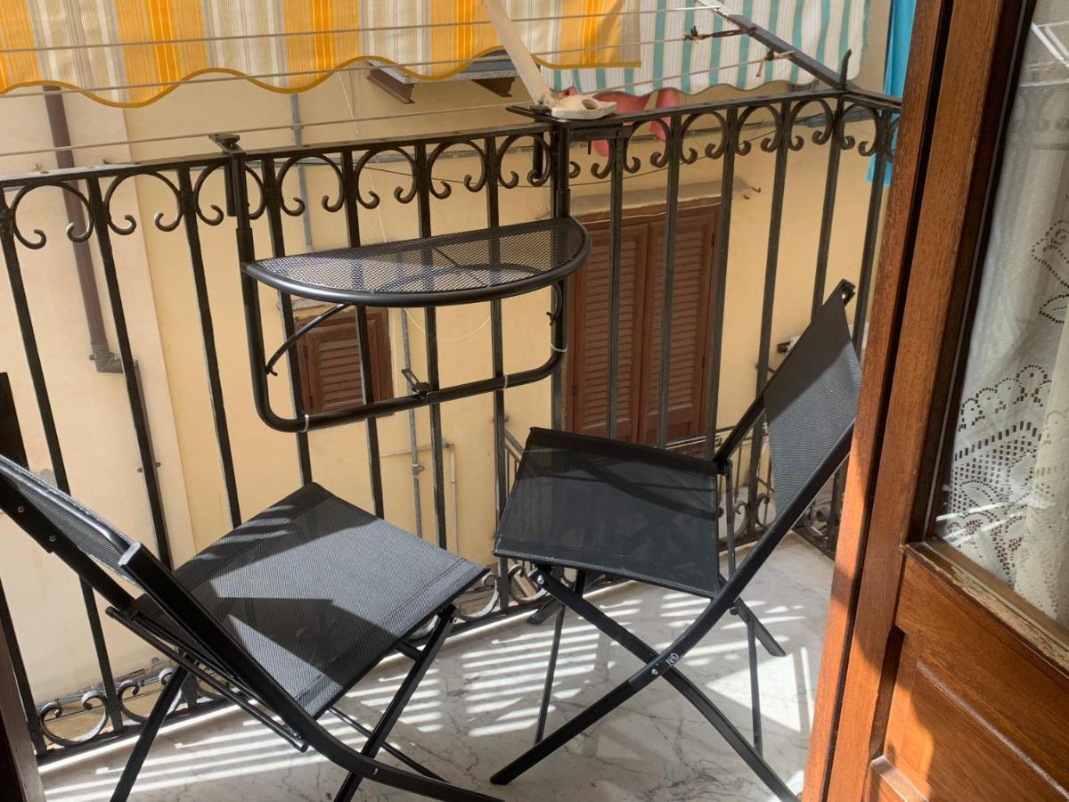 Mela'S House Apartments Cefalu Exterior photo