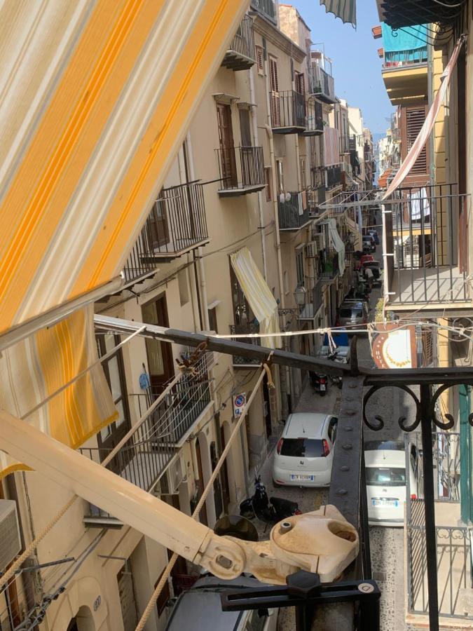 Mela'S House Apartments Cefalu Exterior photo